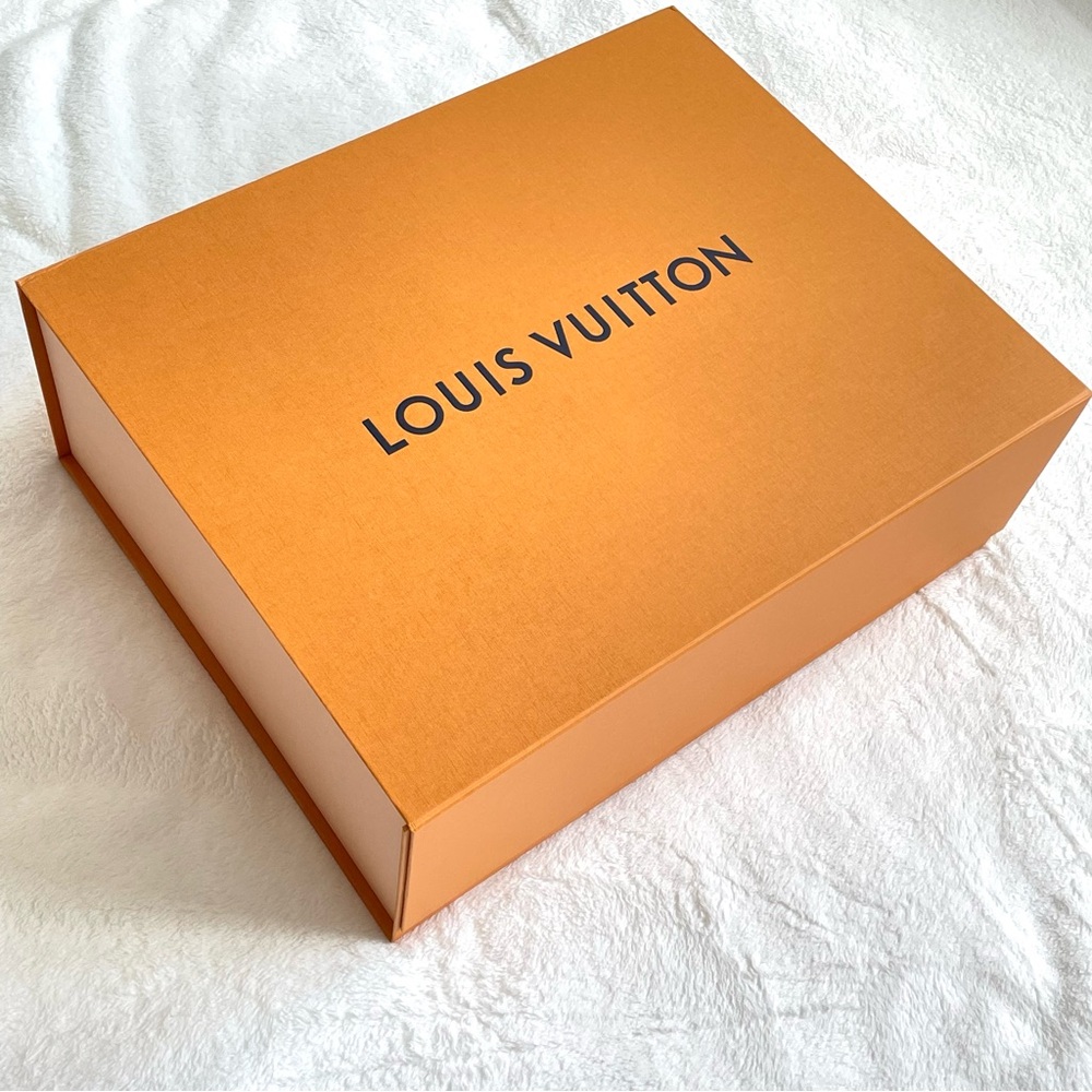 Louis Vuitton Large Empty Box 16” X 13” Cardbox Magnetic Closure NEW